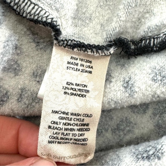 Soft Surroundings Women’s XS Felina Leopard Print Zip Turtle Neck Tunic Sweater - Picture 11 of 15